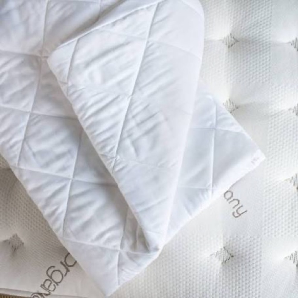 Saatva organic mattress pad new Twin XL